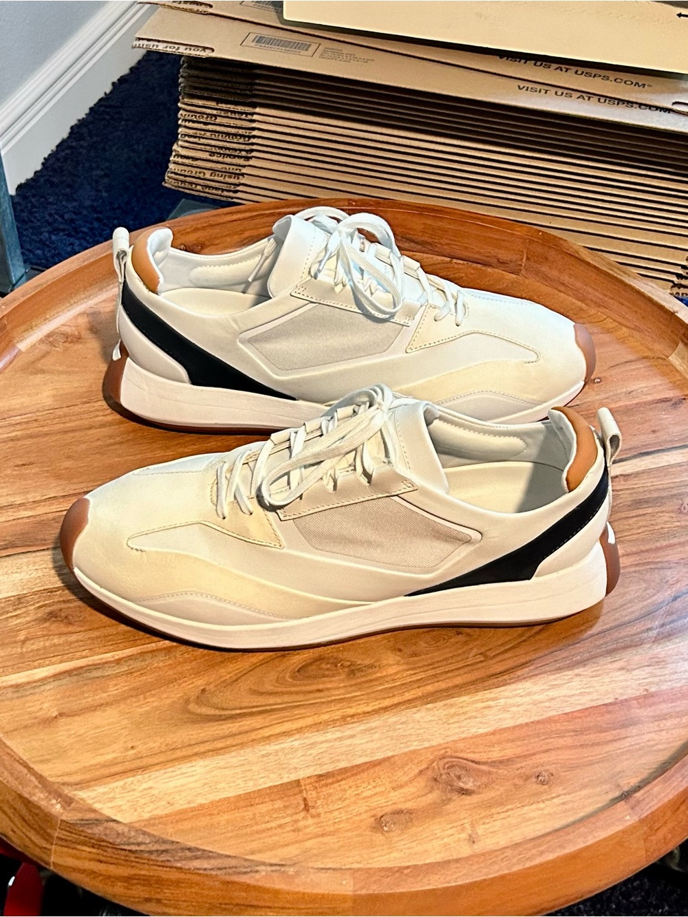 Wolf & Shepherd Marathon Trainers NEW